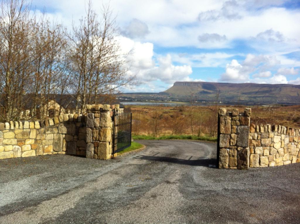 Down Yonder Boutique B&B Rosses Point Exterior photo